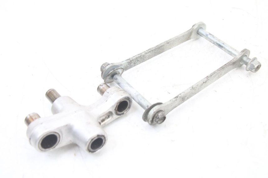 photo de BIELLETTE AMORTISSEUR SUZUKI GSF S BANDIT 600 (2000 - 2004) - Pièce contrôlée