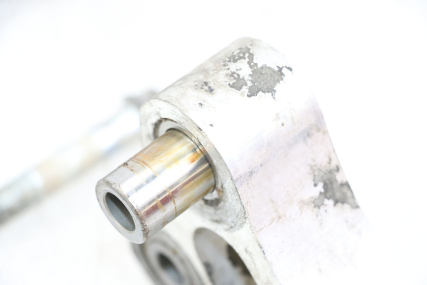 photo de BIELLETTE AMORTISSEUR SUZUKI GSR 750 (2011 - 2017) - État de surface