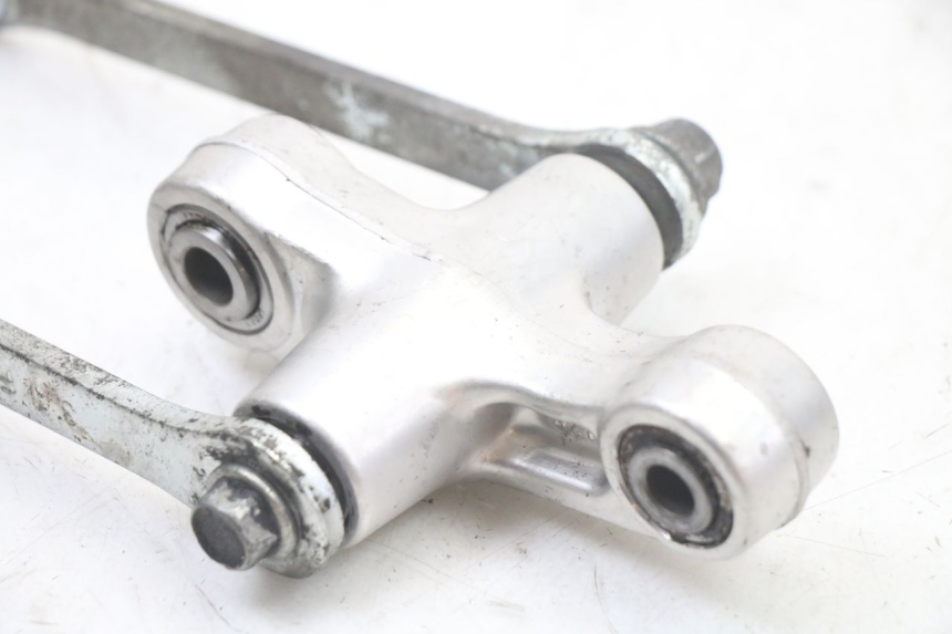 photo de BIELLETTE AMORTISSEUR SUZUKI GSX F GSXF 650 (2007 - 2015) - Zoom état d’usage