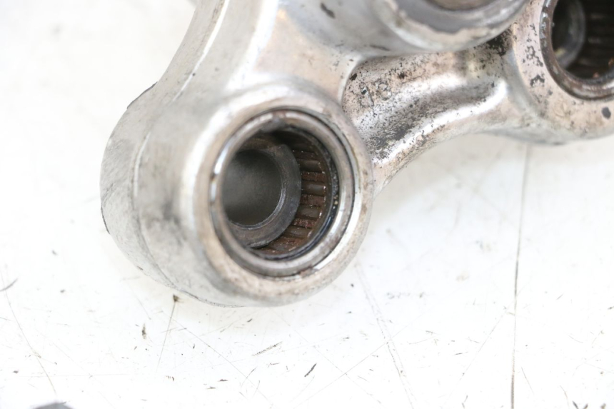 photo de BIELLETTE AMORTISSEUR SUZUKI SV S 650 (1999 - 2002) - Vue d’ensemble