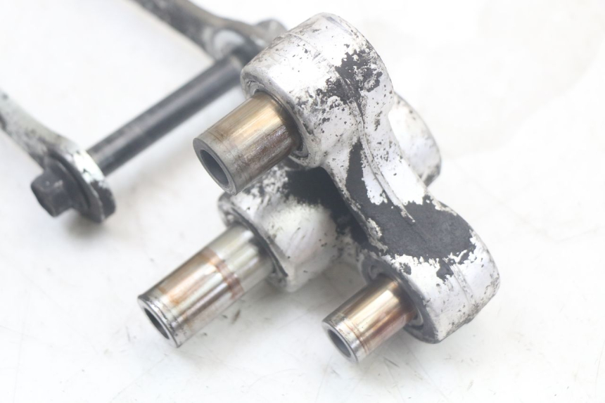 photo de BIELLETTE AMORTISSEUR SUZUKI SV N 650 (1999 - 2002) - Détail de la pièce