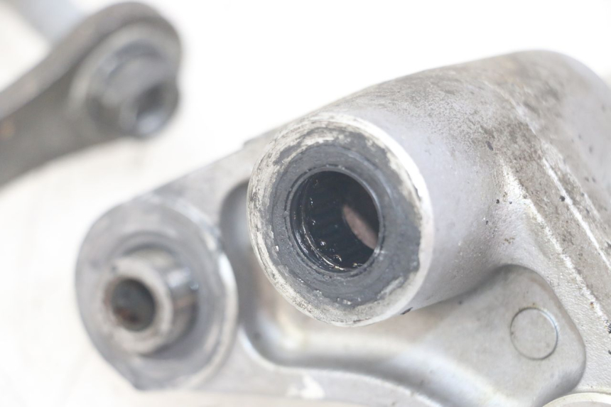 photo de BIELLETTE AMORTISSEUR YAMAHA TDM ABS 900 (2002 - 2014) - Vue d’ensemble