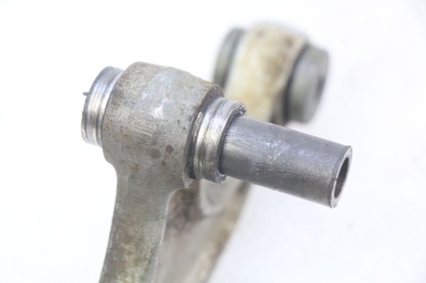 photo de BIELLETTE AMORTISSEUR YAMAHA TTR 125 (2000 - 2020) - Points de fixation