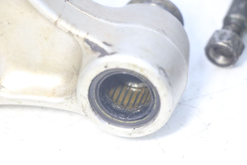 photo de BIELLETTE AMORTISSEUR YAMAHA XT X 660 (2004 - 2016) - Vue rapprochée