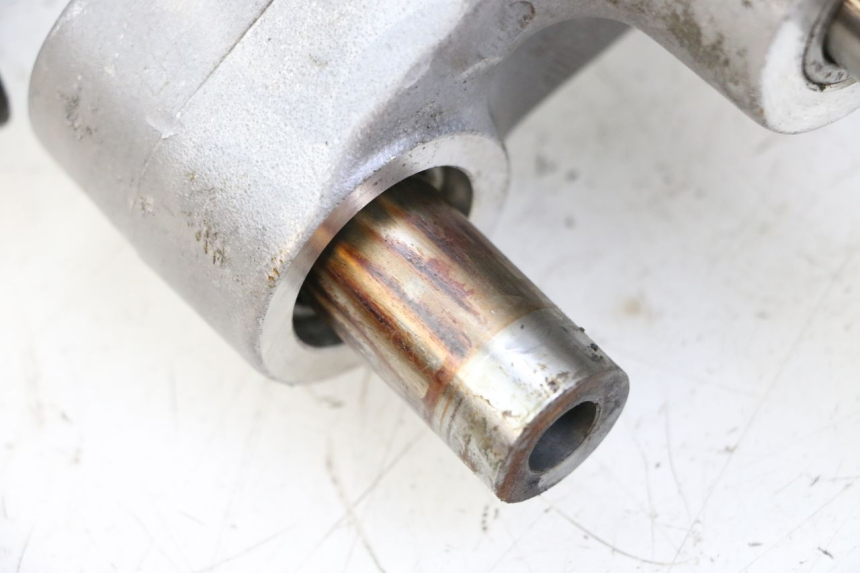 photo de BIELLETTE AMORTISSEUR YAMAHA FZS FAZER 600 (2001 - 2003) - Points de fixation