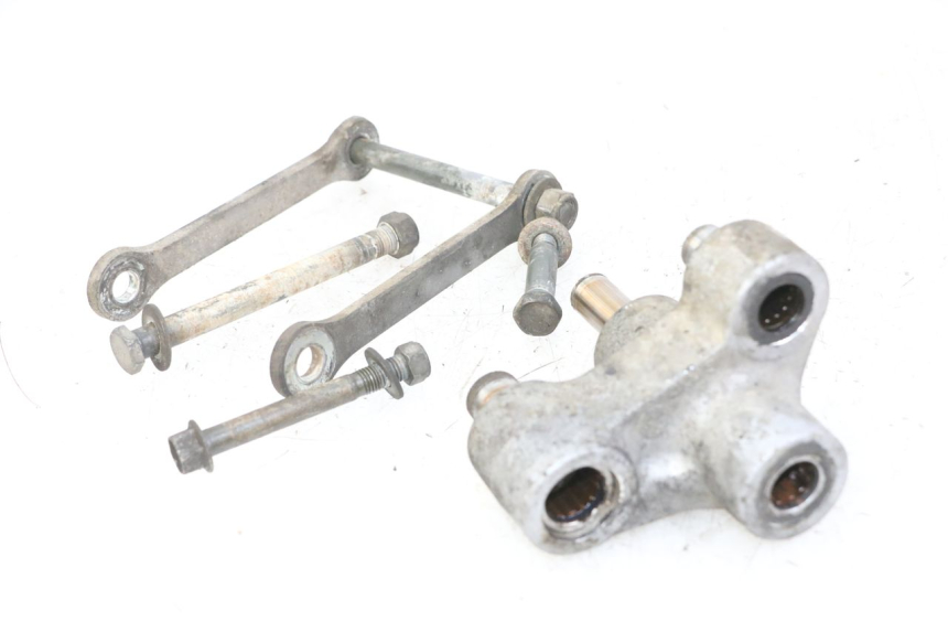 photo de BIELLETTE AMORTISSEUR YAMAHA FZS FAZER 600 (2001 - 2003) - Points de fixation