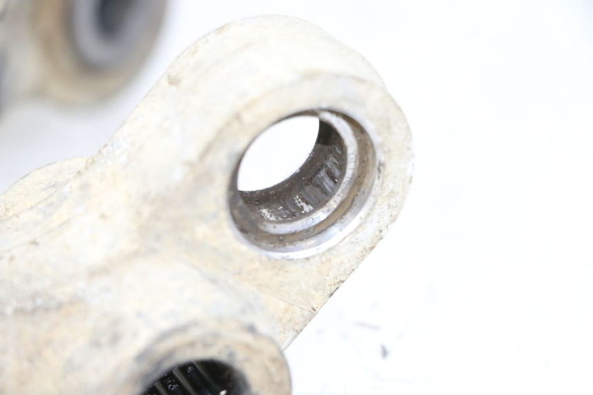 photo de BIELLETTE AMORTISSEUR YAMAHA YZ 85 (2022 - 2025) - Points de fixation