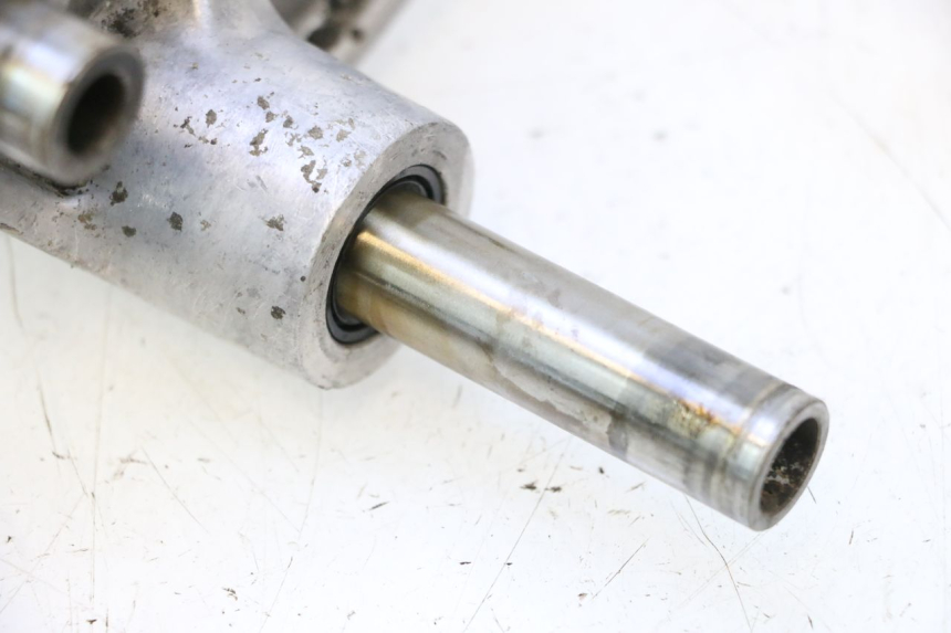 photo de BIELLETTE AMORTISSEUR YAMAHA YZF R GENESIS 750 (1993 - 1998) - Vue produit