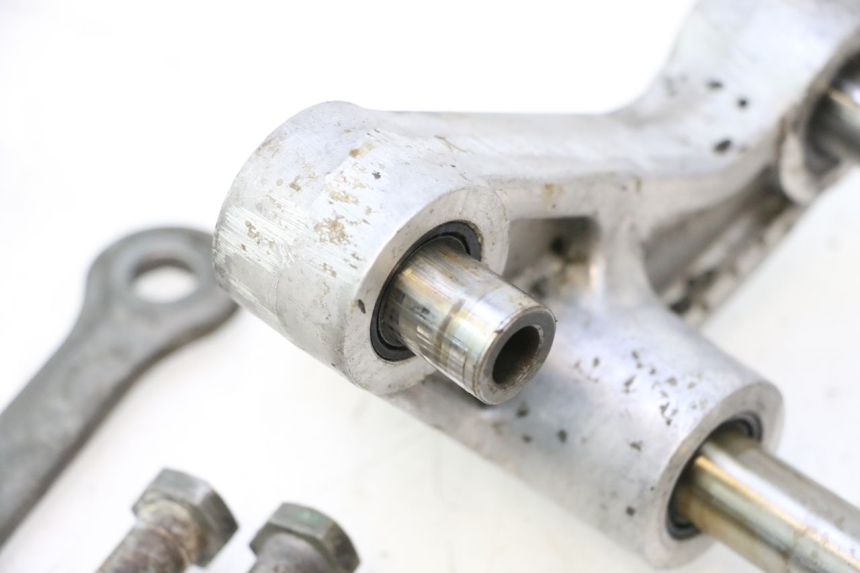 photo de BIELLETTE AMORTISSEUR YAMAHA YZF R GENESIS 750 (1993 - 1998) - Pièce contrôlée