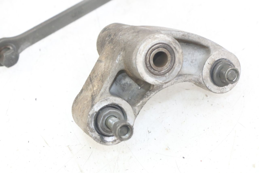 photo de BIELLETTE AMORTISSEUR YAMAHA YZF R THUNDERCAT 600 (1996 - 2003) - Vue rapprochée