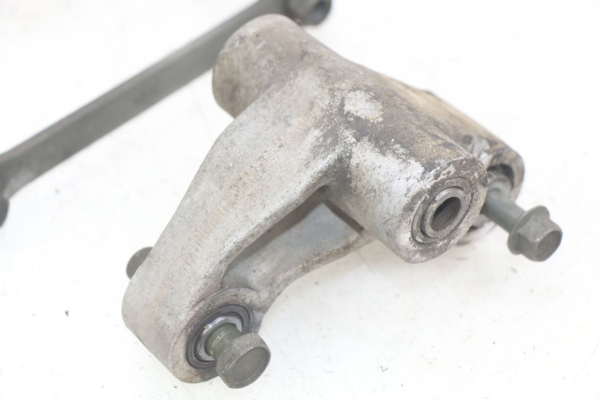 photo de BIELLETTE AMORTISSEUR YAMAHA YZF R THUNDERCAT 600 (1996 - 2003) - Inspection visuelle