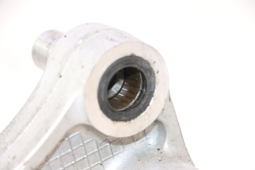 photo de BIELLETTE AMORTISSEUR YAMAHA YZF R6 600 (2008 - 2009) - Gros plan technique