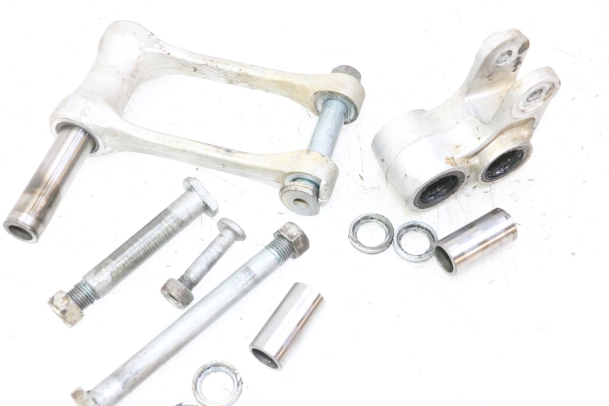 photo de BIELLETTE AMORTISSEUR YAMAHA YZF YZ-F 450 (2014 - 2016) - Vue d’ensemble