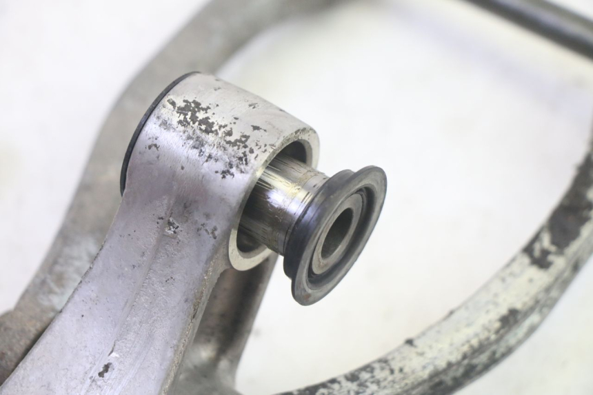 photo de BIELLETTE AMORTISSEUR KAWASAKI ZR 7 750 (1999 - 2004) - Pièce contrôlée