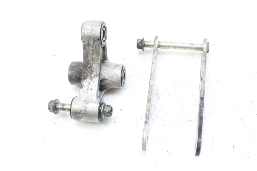 photo de BIELLETTE AMORTISSEUR KAWASAKI ZX-6R ZX6R 600 (1995 - 1997) - Gros plan technique