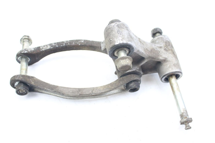 photo de BIELLETTE AMORTISSEUR KAWASAKI ZZR 600 (1995 - 2004) - Gros plan technique