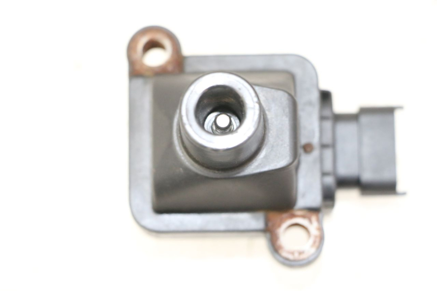 photo de BOBINE BMW C1 125 (2000 - 2003) - Autre angle de vue