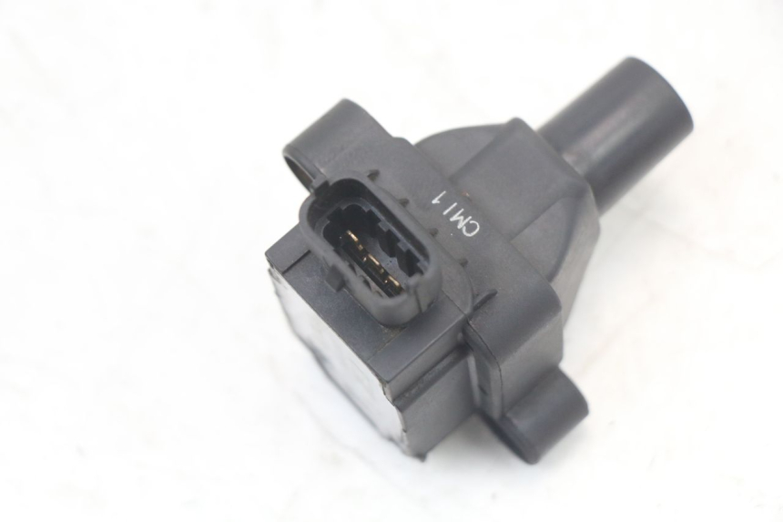 photo de BOBINE BMW C1 125 (2000 - 2003) - Gros plan technique