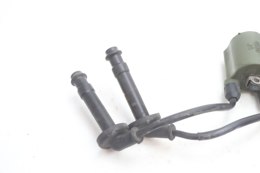 photo de BOBINE HONDA CB F HORNET 600 (2005 - 2006) - État de surface