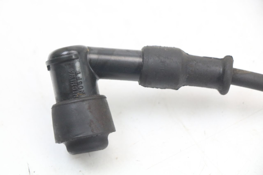 photo de BOBINE HONDA FES PANTHEON 2T 125 (1998 - 2002) - Gros plan technique