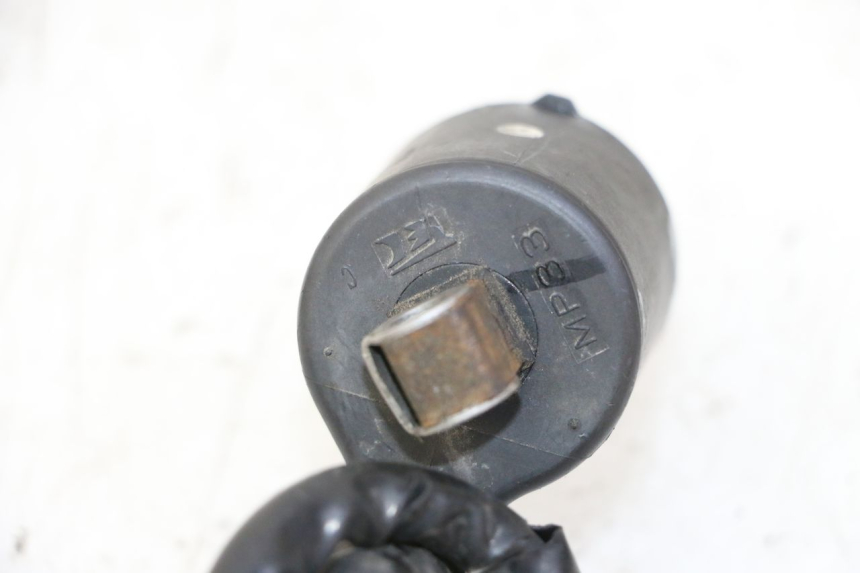 photo de BOBINE HONDA FES S-WING SWING ABS 125 (2007 - 2015) - Détail de la pièce