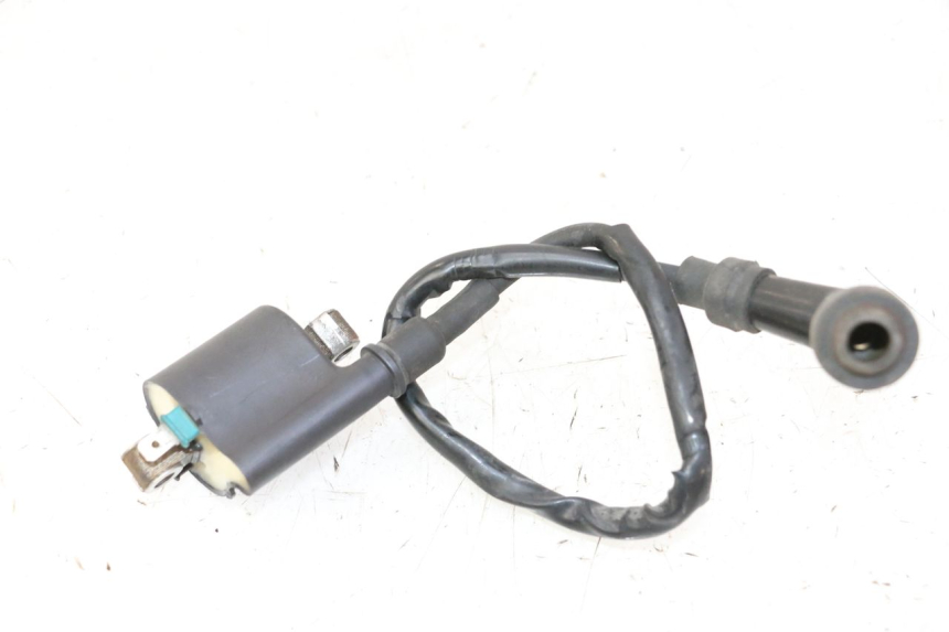 photo de BOBINE HONDA FES S-WING SWING ABS 125 (2007 - 2015) - Gros plan technique