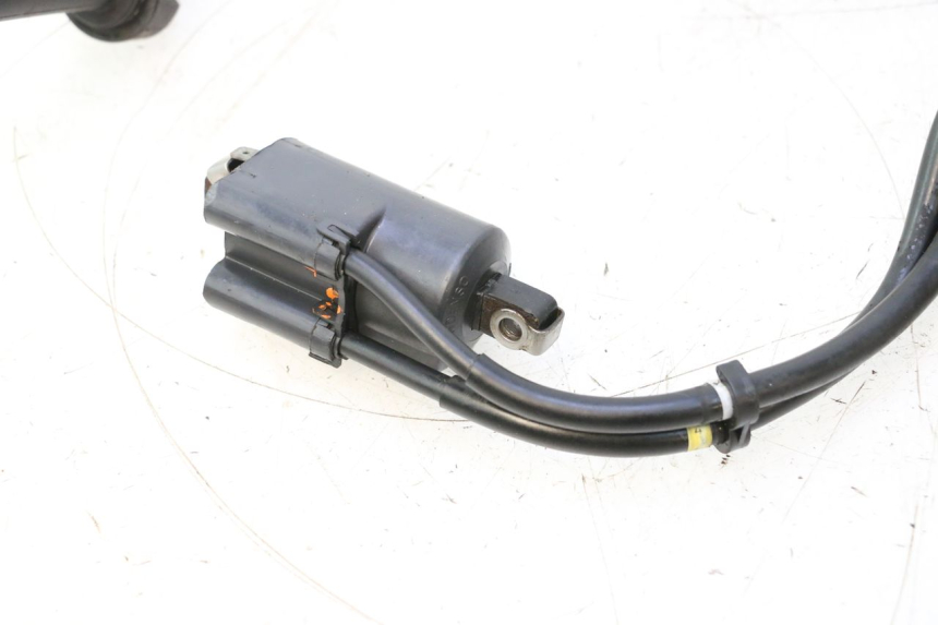 photo de BOBINE YAMAHA FJR 1300 (2001 - 2005) - Points de fixation