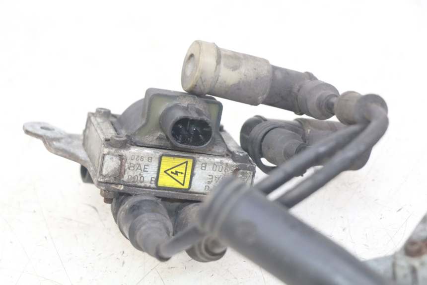 photo de BOBINE GILERA GP 800 (2007 - 2013) - Gros plan technique