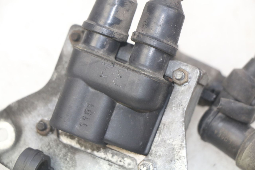 photo de BOBINE GILERA GP 800 (2007 - 2013) - Points de fixation