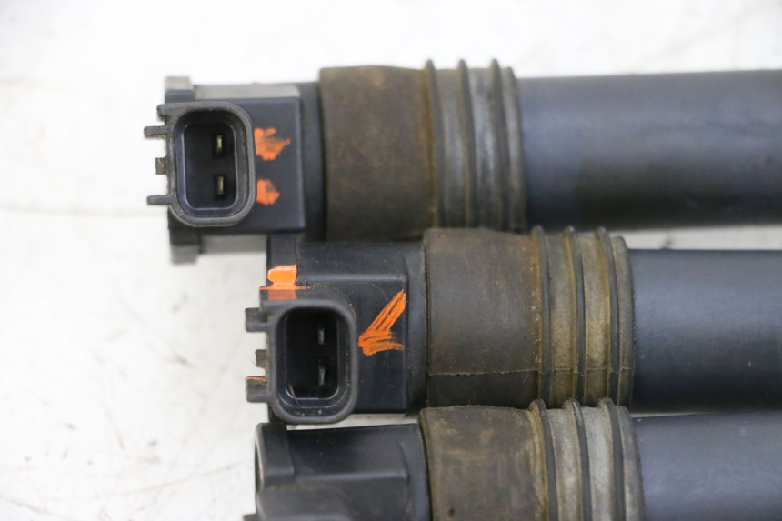 photo de BOBINE SUZUKI GSXR GSX-R 1000 (2003 - 2004) - Vue d’ensemble