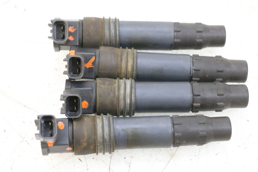 photo de BOBINE SUZUKI GSXR GSX-R 1000 (2003 - 2004) - Points de fixation