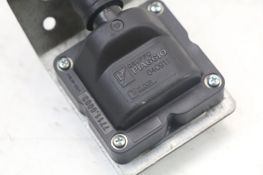 photo de BOBINE PIAGGIO MP3 LT 400 (2007 - 2012) - Gros plan technique