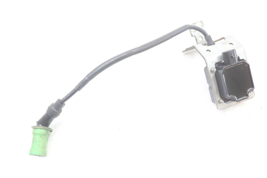 photo de BOBINE PIAGGIO MP3 LT 400 (2007 - 2012) - Points de fixation