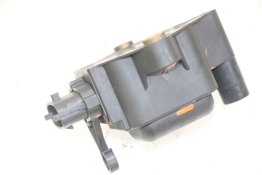 photo de BOBINE PIAGGIO MP3 LT 300 (2010 - 2016) - Gros plan technique