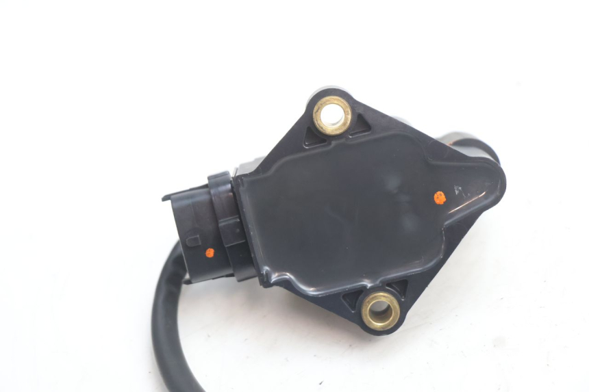 photo de BOBINE PIAGGIO MP3 LT 300 (2010 - 2016) - Points de fixation