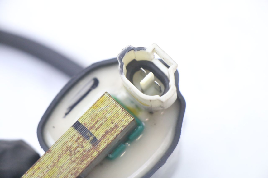 photo de BOBINE ROYAL ENFIELD HYMALAYAN 410 (2016 - 2023) - Points de fixation