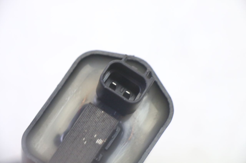 photo de BOBINE PEUGEOT SATELIS 125 (2006 - 2009) - Points de fixation