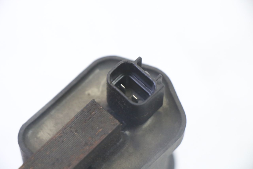 photo de BOBINE PEUGEOT SATELIS 125 (2006 - 2009) - Points de fixation