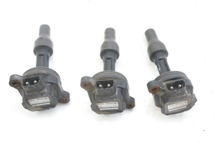 photo de BOBINE TRIUMPH SPRINT ST 955 (1999 - 2001) - Autre angle de vue