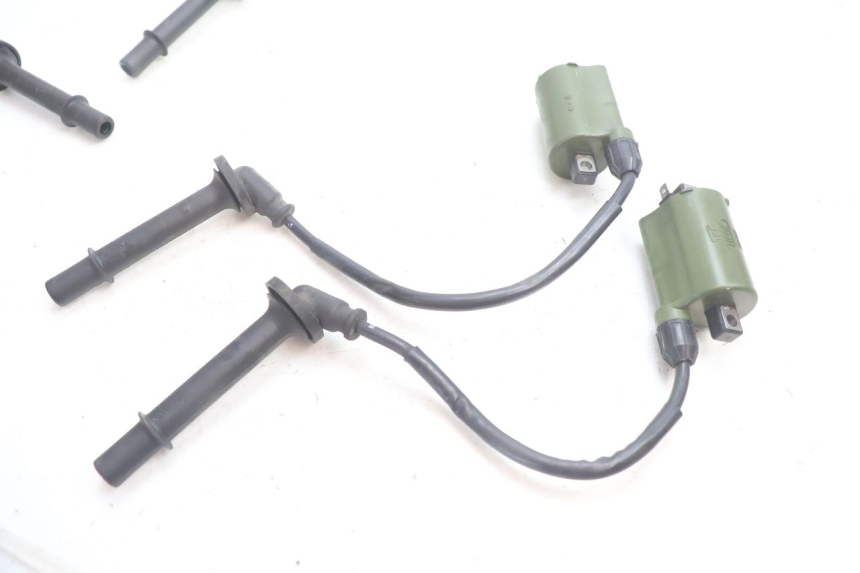 photo de BOBINE HONDA VFR FI RC46 800 (1998 - 2001) - Gros plan technique