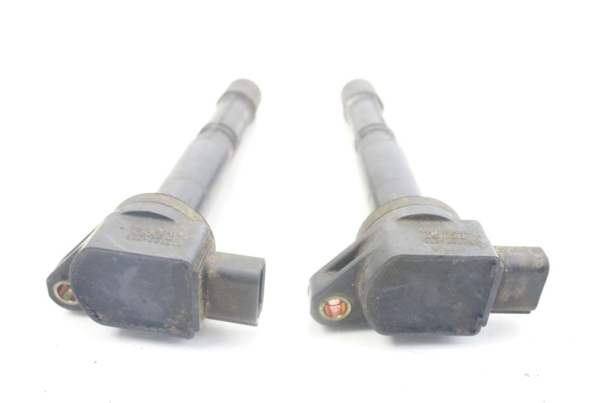 photo de BOBINE HONDA VFR VTEC RC46 800 (2002 - 2013) - Gros plan technique