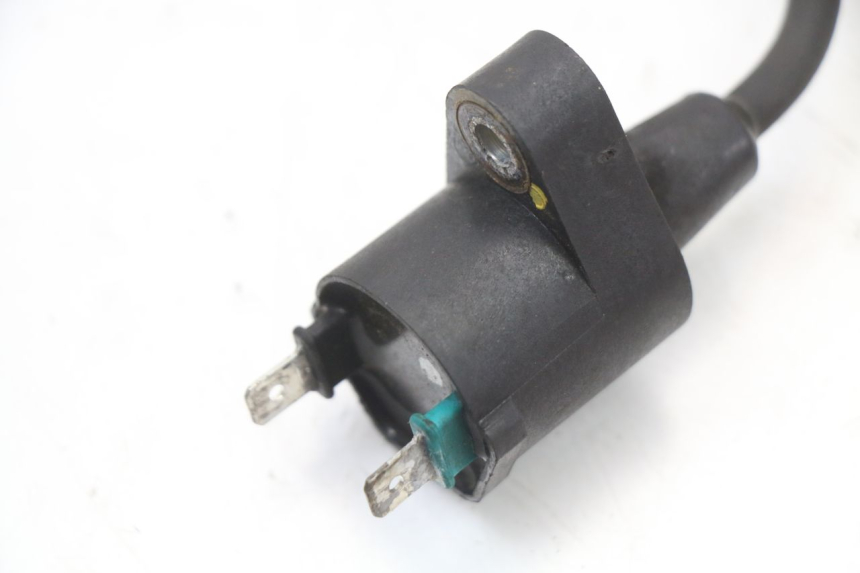 photo de BOBINE PIAGGIO XEVO - X EVO 125 (2007 - 2017) - Gros plan technique