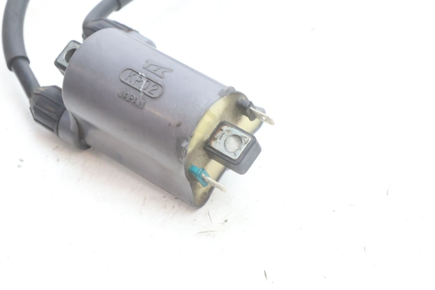 photo de BOBINE KAWASAKI ZZR 600 (1995 - 2004) - Points de fixation