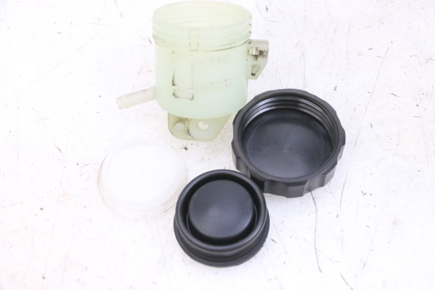 photo de BOCAL LIQUIDE FREIN YAMAHA FJR ABS 1300 (2006 - 2012) - Gros plan technique