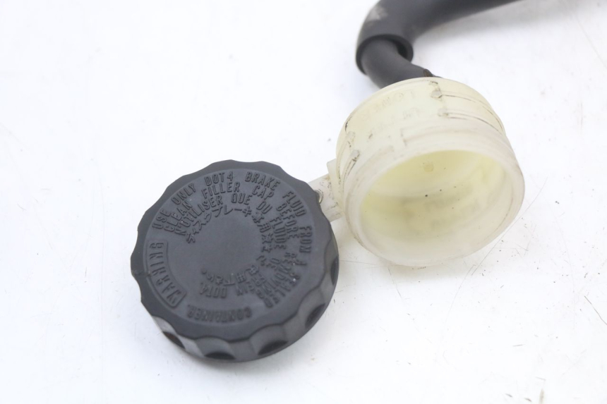 photo de BOCAL LIQUIDE FREIN HONDA NTV DEAUVILLE 650 (1998 - 2001) - Gros plan technique