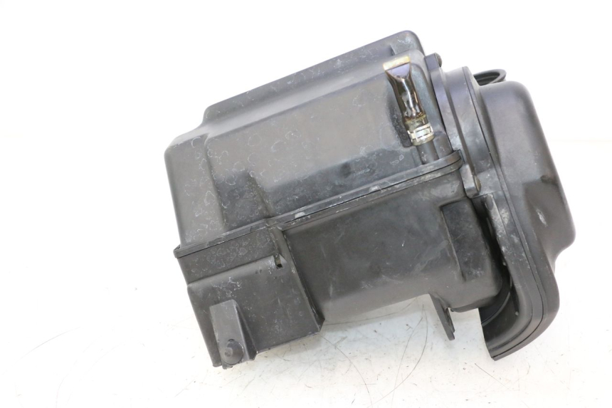 photo de BOITE A AIR HONDA CB F HORNET 600 (2005 - 2006) - Gros plan technique