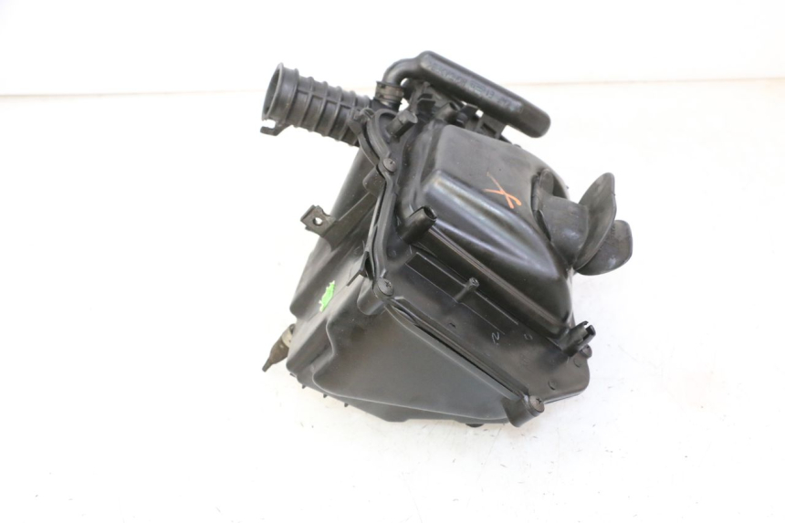 photo de BOITE A AIR HONDA CBF 125 (2009 - 2015) - Autre angle de vue