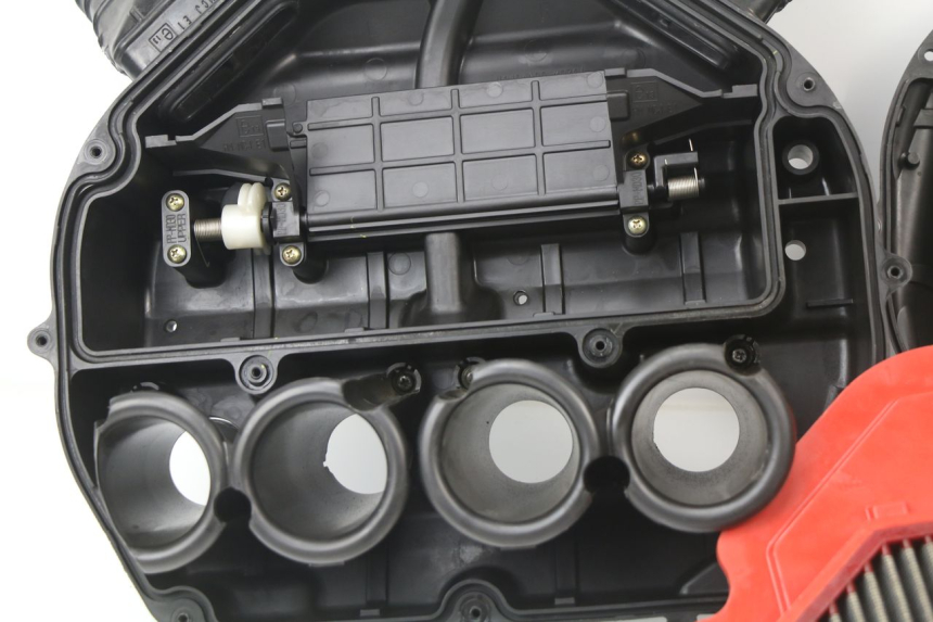 photo de BOITE A AIR HONDA CBR 929 RR FIREBLADE 900 (2000 - 2001) - Zoom état d’usage