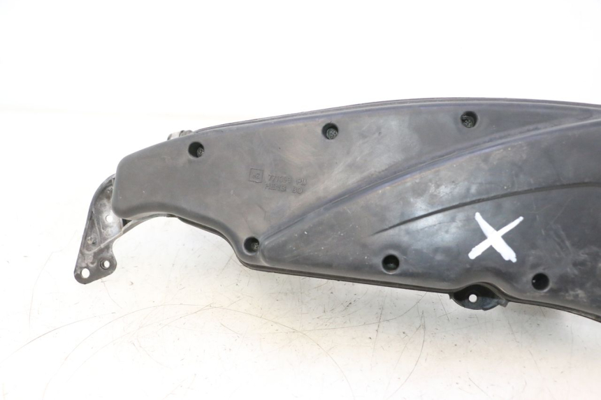 photo de BOITE A AIR PEUGEOT CITYSTAR 125 (2011 - 2017) - Points de fixation