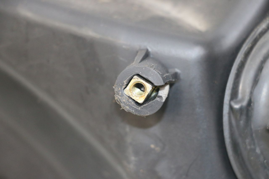 photo de Airbox KYMCO DINK STREET ABS 125 (2011 - 2018) - Autre angle de vue